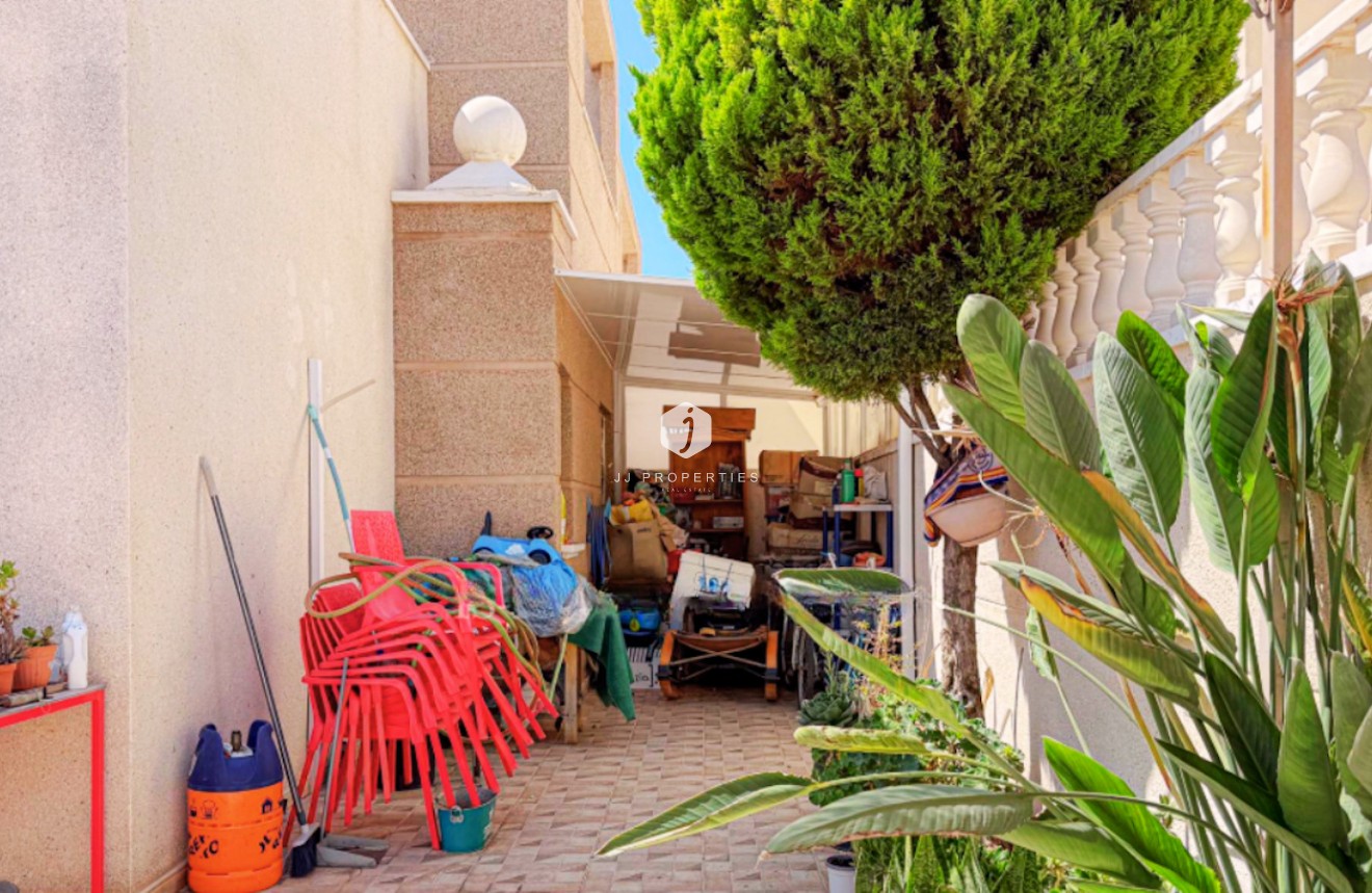 Tweedehands - Chalet -
Torrevieja - Costa Blanca