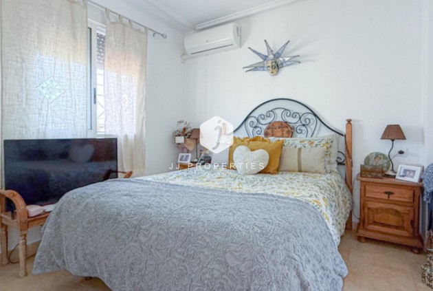 Tweedehands - Chalet -
Torrevieja - Costa Blanca