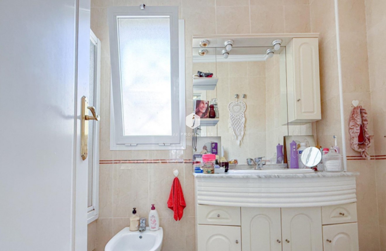 Tweedehands - Chalet -
Torrevieja - Costa Blanca