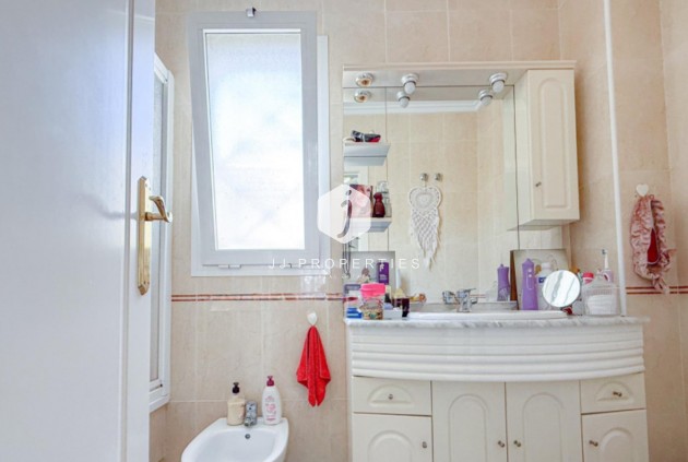 Tweedehands - Chalet -
Torrevieja - Costa Blanca