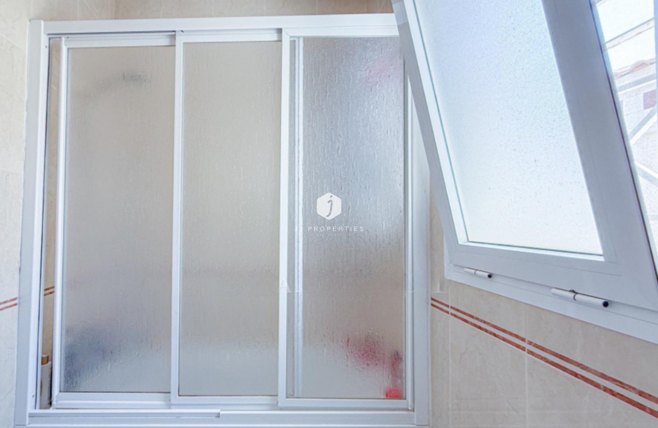 Tweedehands - Chalet -
Torrevieja - Costa Blanca