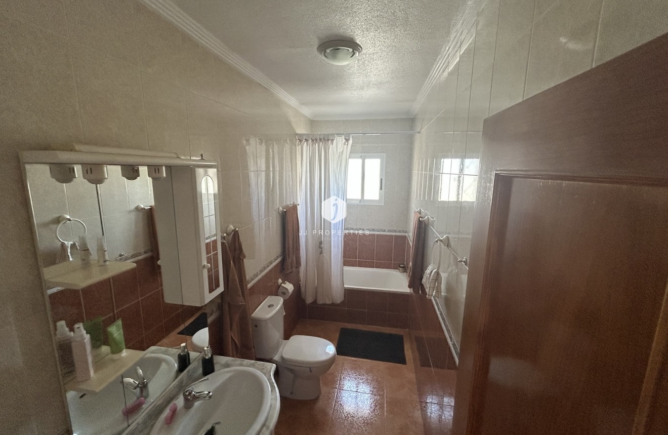 Tweedehands - Chalet -
Torrevieja - Costa Blanca