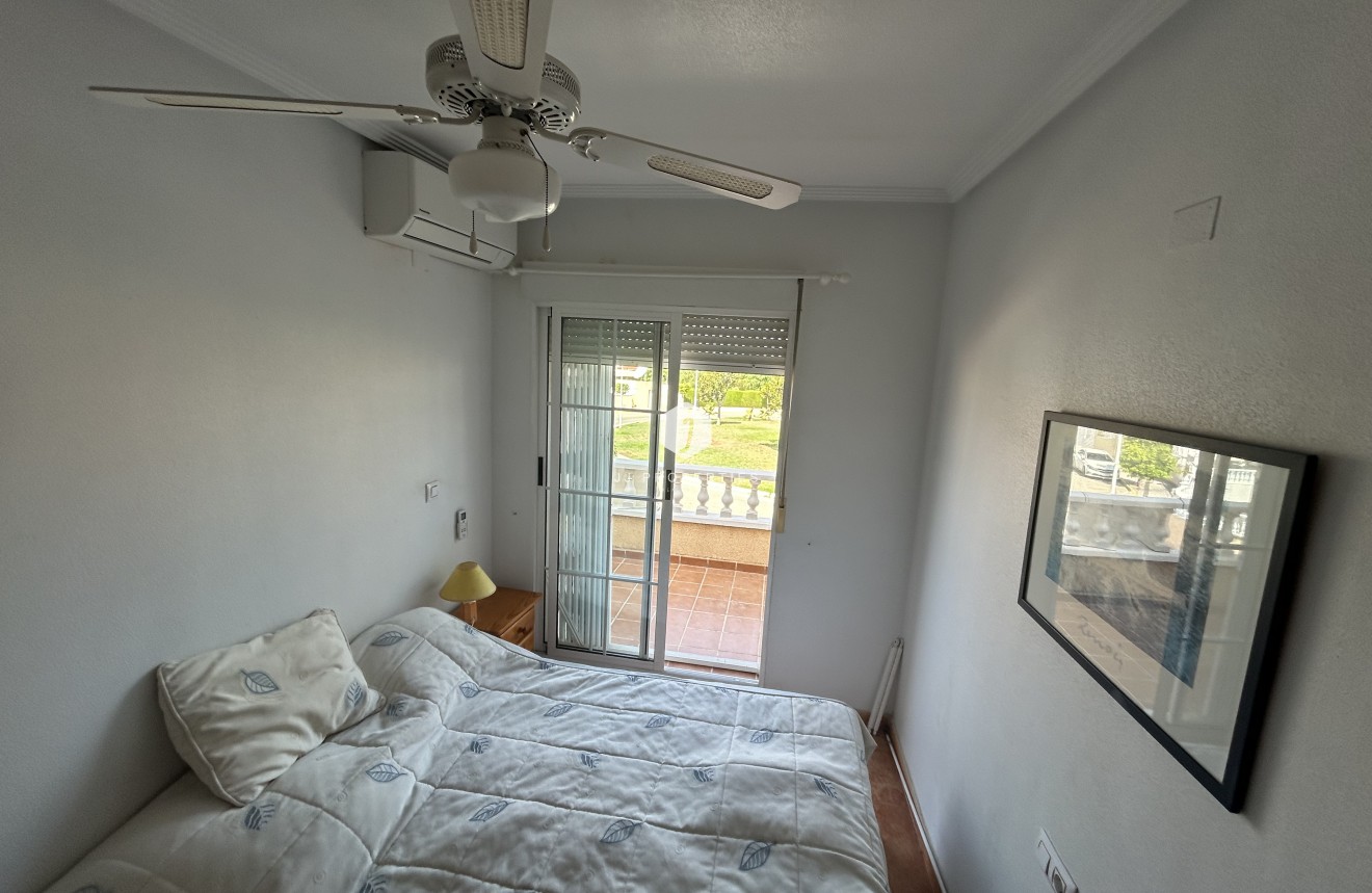 Tweedehands - Chalet -
Torrevieja - Costa Blanca