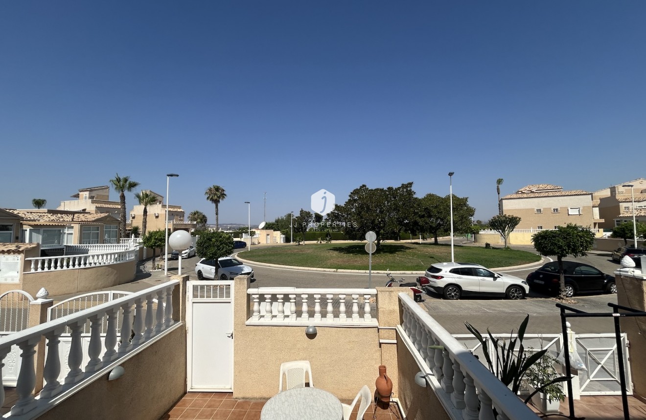 Tweedehands - Chalet -
Torrevieja - Costa Blanca