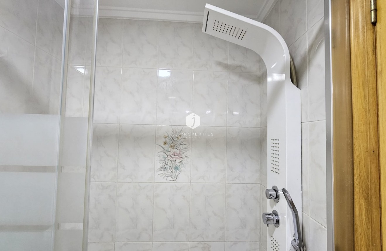 Tweedehands - Appartement / flat -
Torrevieja - Costa Blanca