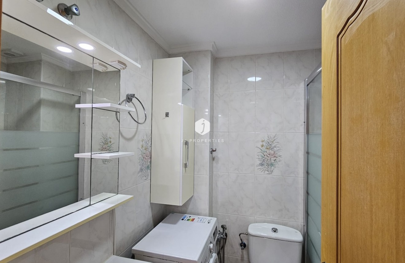 Tweedehands - Appartement / flat -
Torrevieja - Costa Blanca