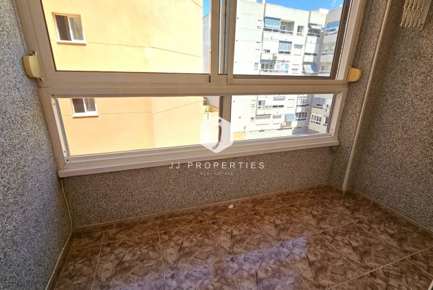 Tweedehands - Appartement / flat -
Torrevieja - Costa Blanca