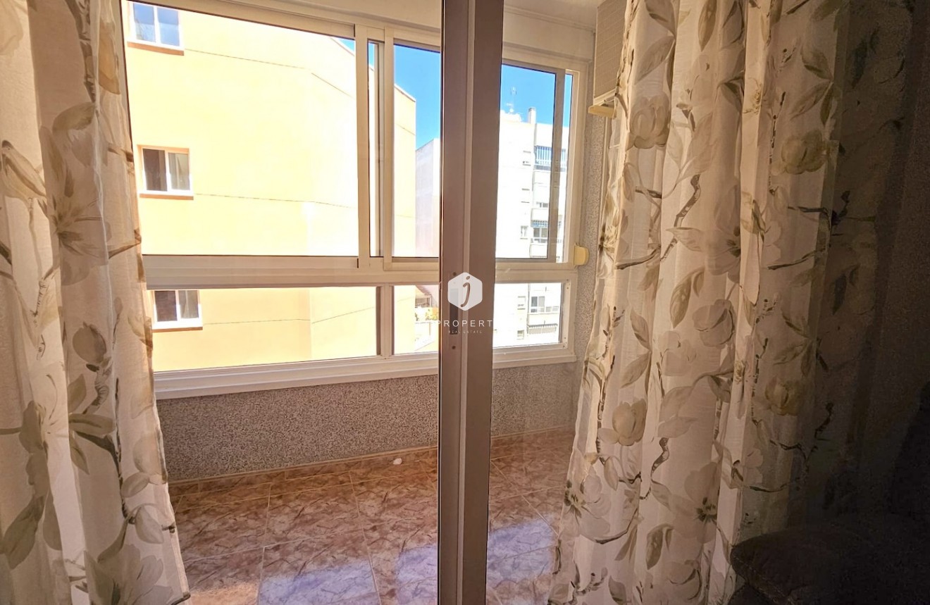 Tweedehands - Appartement / flat -
Torrevieja - Costa Blanca