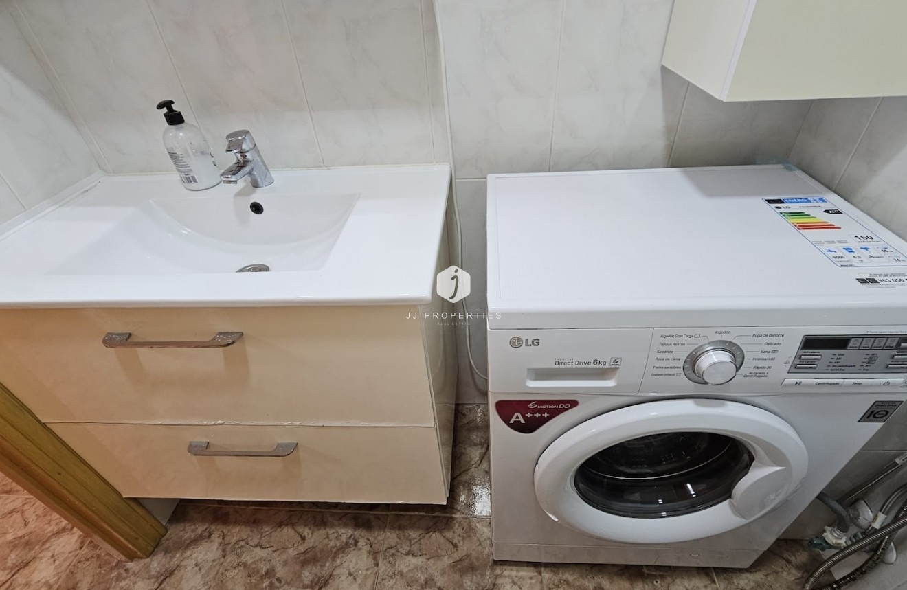 Tweedehands - Appartement / flat -
Torrevieja - Costa Blanca