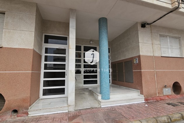 Tweedehands - Appartement / flat -
Torrevieja - Costa Blanca