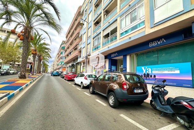 Tweedehands - Appartement / flat -
Torrevieja - Playa del Cura