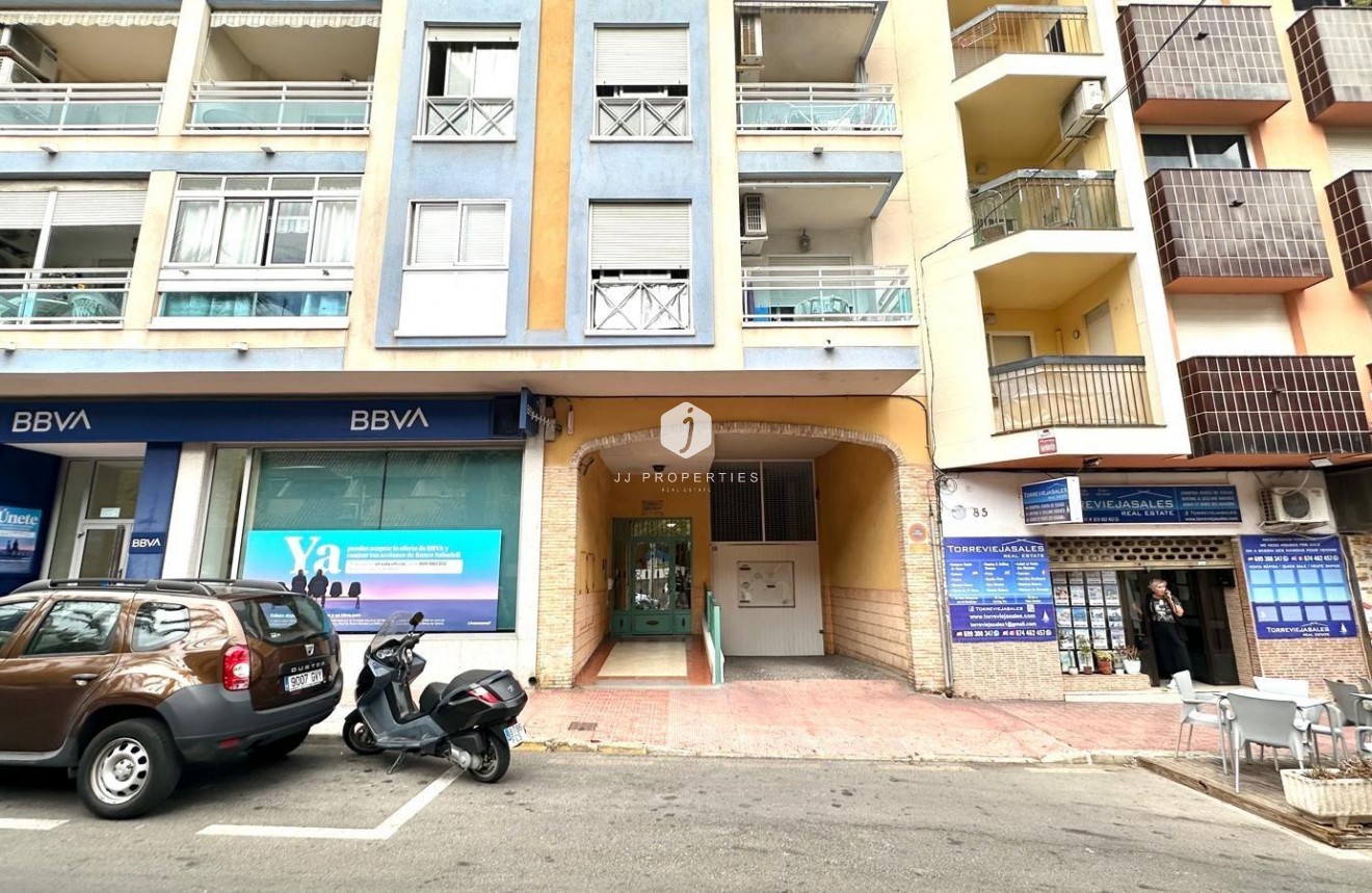 Tweedehands - Appartement / flat -
Torrevieja - Playa del Cura