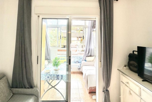 Tweedehands - Appartement / flat -
Torrevieja - Playa del Cura