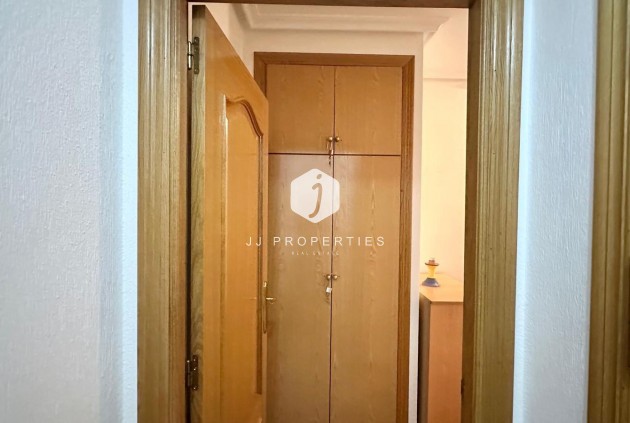 Tweedehands - Appartement / flat -
Torrevieja - Playa del Cura