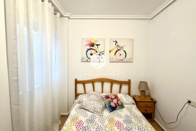 Tweedehands - Appartement / flat -
Torrevieja - Playa del Cura