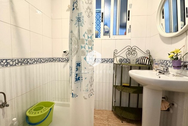 Tweedehands - Appartement / flat -
Torrevieja - Playa del Cura