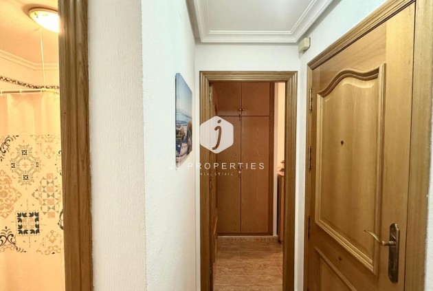 Tweedehands - Appartement / flat -
Torrevieja - Playa del Cura