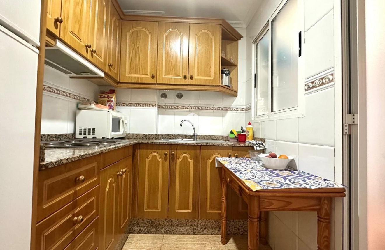 Tweedehands - Appartement / flat -
Torrevieja - Playa del Cura