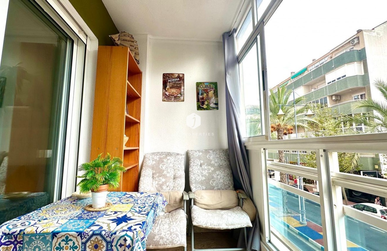 Tweedehands - Appartement / flat -
Torrevieja - Playa del Cura