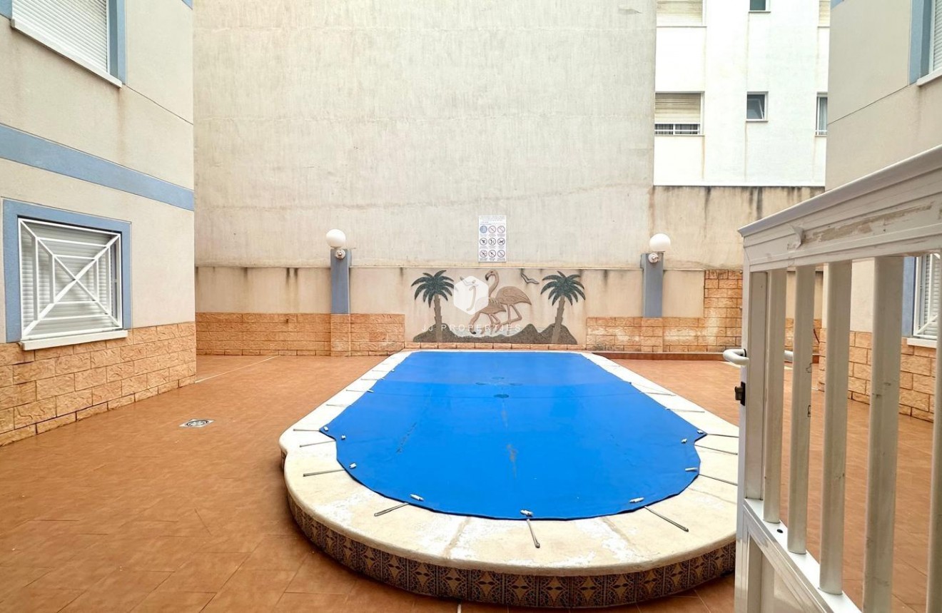 Tweedehands - Appartement / flat -
Torrevieja - Playa del Cura