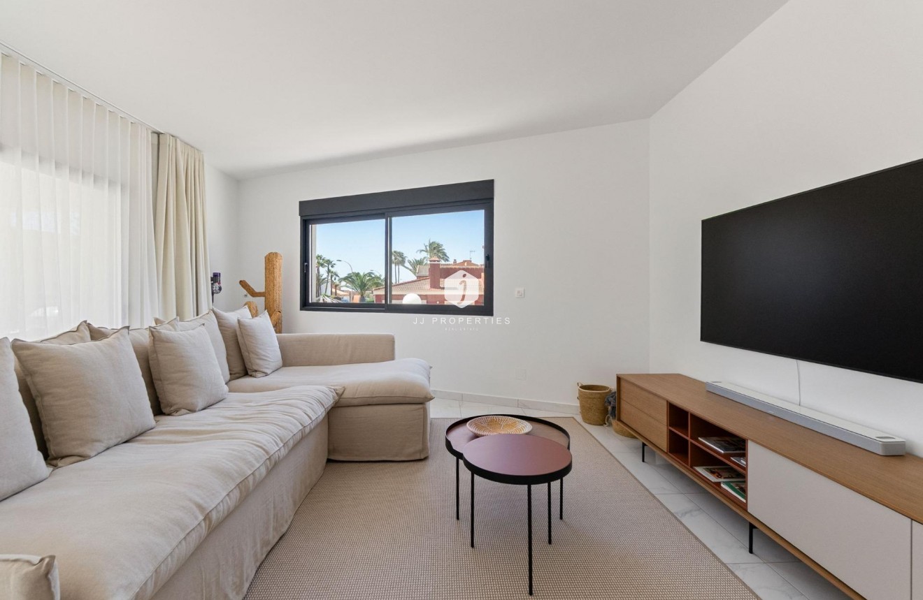 Tweedehands - Villa -
Torrevieja - La veleta