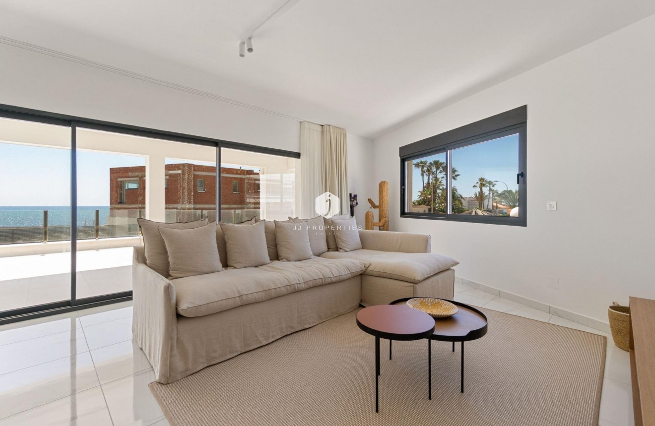 Tweedehands - Villa -
Torrevieja - La veleta