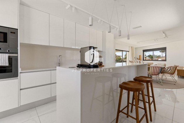 Tweedehands - Villa -
Torrevieja - La veleta