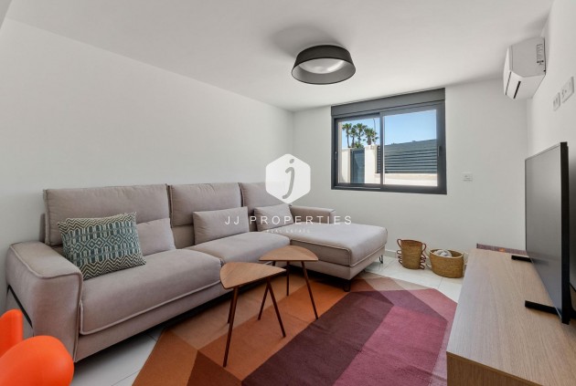 Tweedehands - Villa -
Torrevieja - La veleta