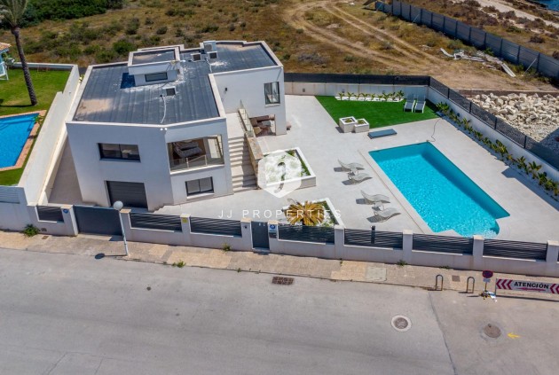 Tweedehands - Villa -
Torrevieja - La veleta