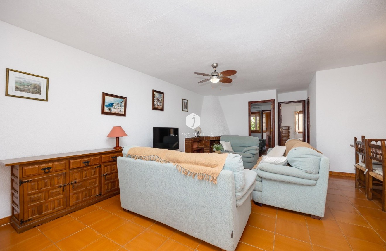 Tweedehands - Appartement / flat -
Torrevieja - La Mata