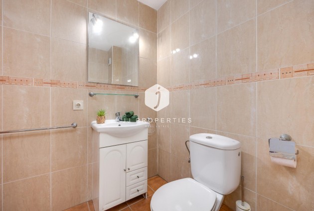 Tweedehands - Appartement / flat -
Torrevieja - La Mata