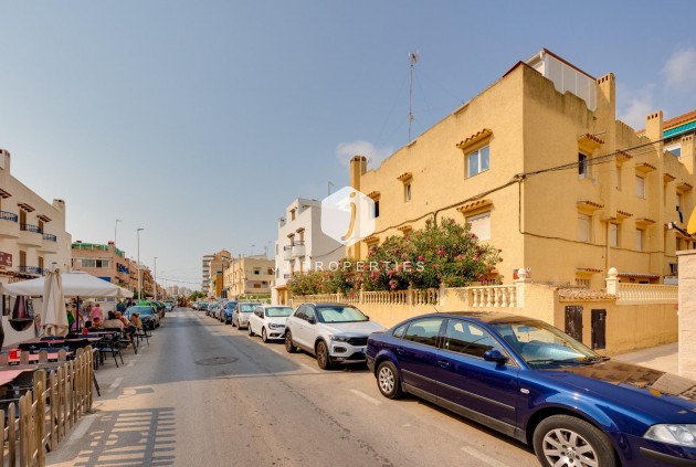 Tweedehands - Appartement / flat -
Torrevieja - La Mata