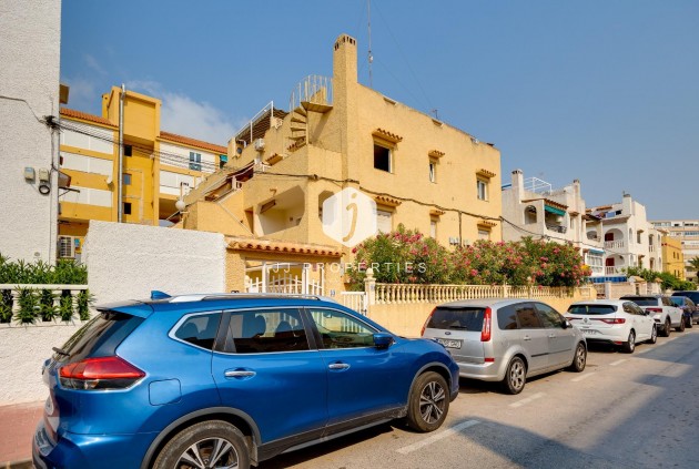Tweedehands - Appartement / flat -
Torrevieja - La Mata