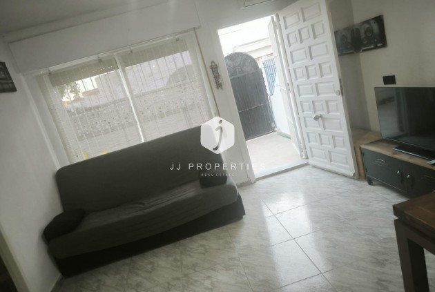 Segunda mano - Chalet -
Torrevieja - Doña ines