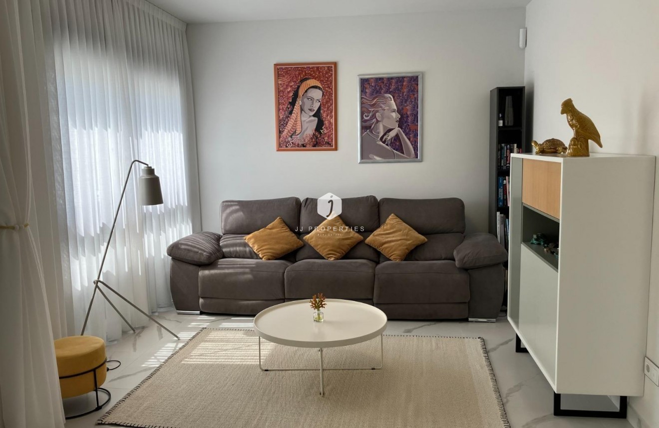 Segunda mano - Bungalow -
San Miguel de Salinas - Las Colinas