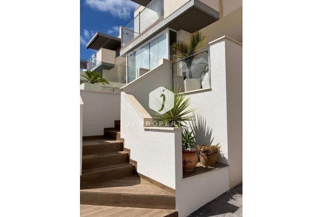 Segunda mano - Bungalow -
San Miguel de Salinas - Las Colinas