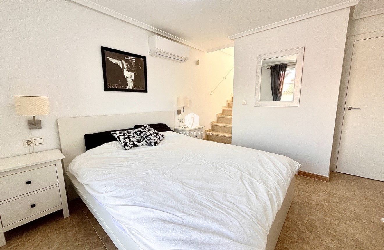 Tweedehands - Chalet -
La Mata - Costa Blanca