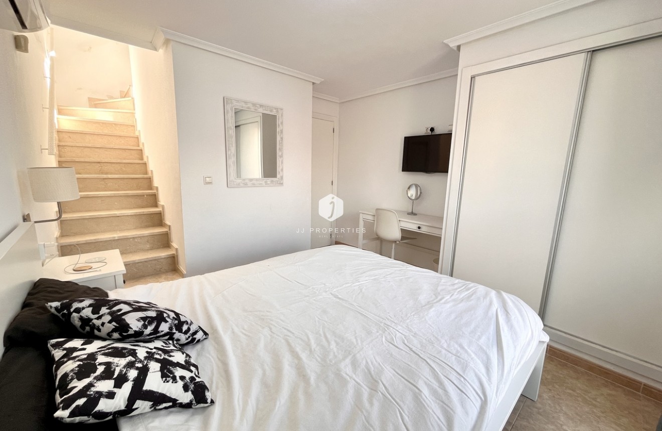 Tweedehands - Chalet -
La Mata - Costa Blanca