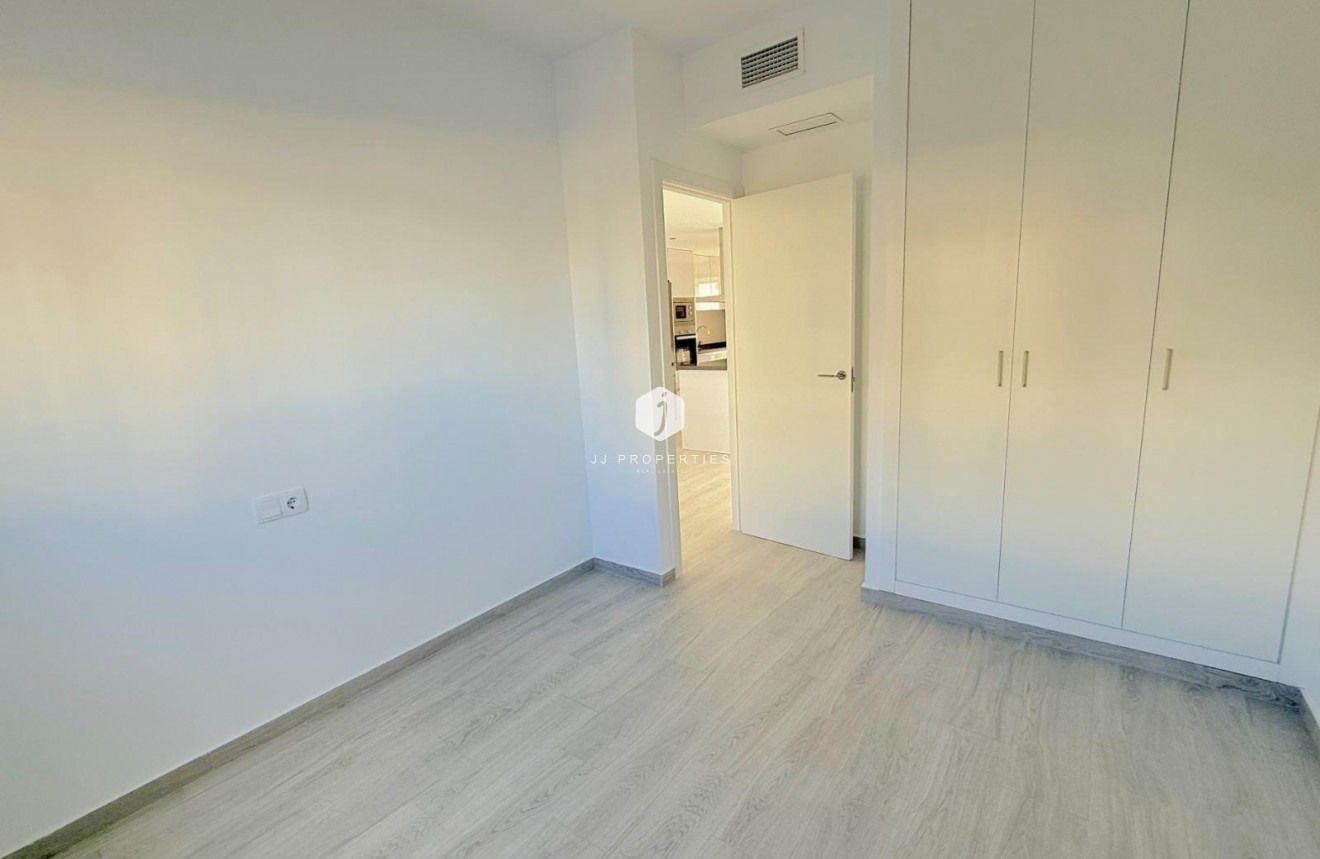 Tweedehands - Appartement / flat -
Orihuela Costa - La Zenia