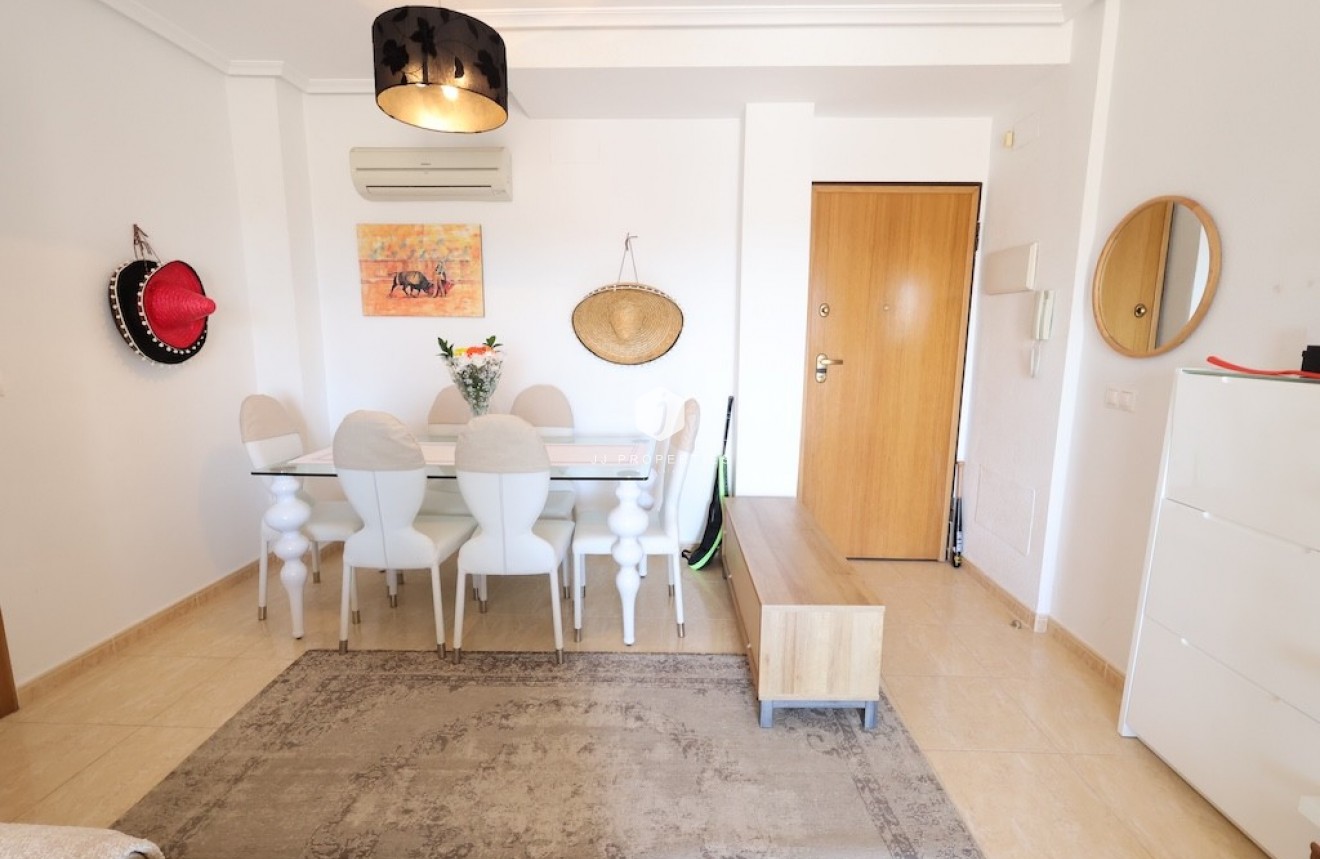 Tweedehands - Appartement / flat -
Campoamor - Costa Blanca