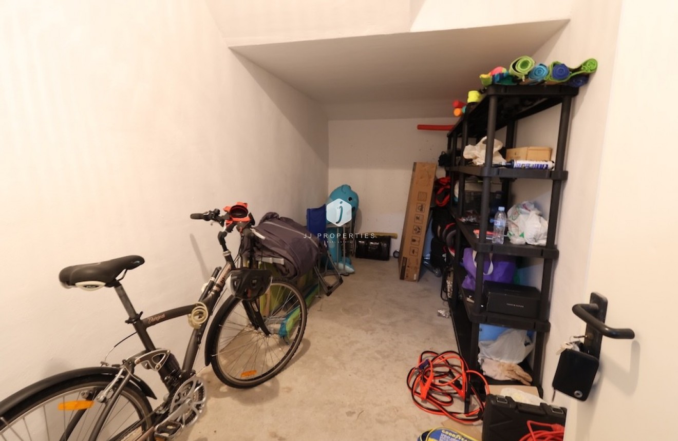 Tweedehands - Appartement / flat -
Campoamor - Costa Blanca