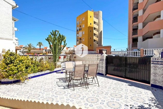 Tweedehands - Appartement / flat -
Torrevieja - Costa Blanca