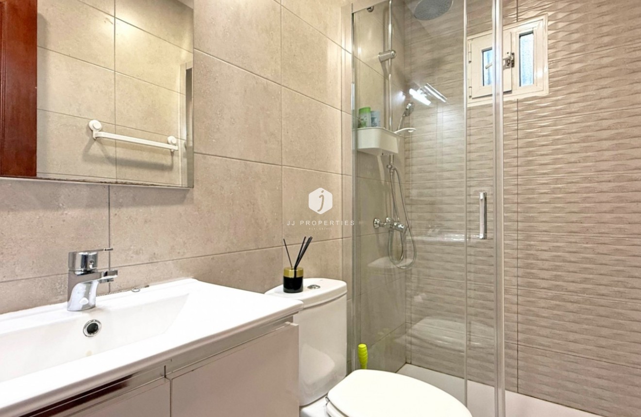 Tweedehands - Appartement / flat -
Torrevieja - Costa Blanca