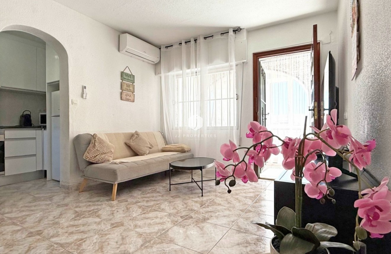 Tweedehands - Appartement / flat -
Torrevieja - Costa Blanca