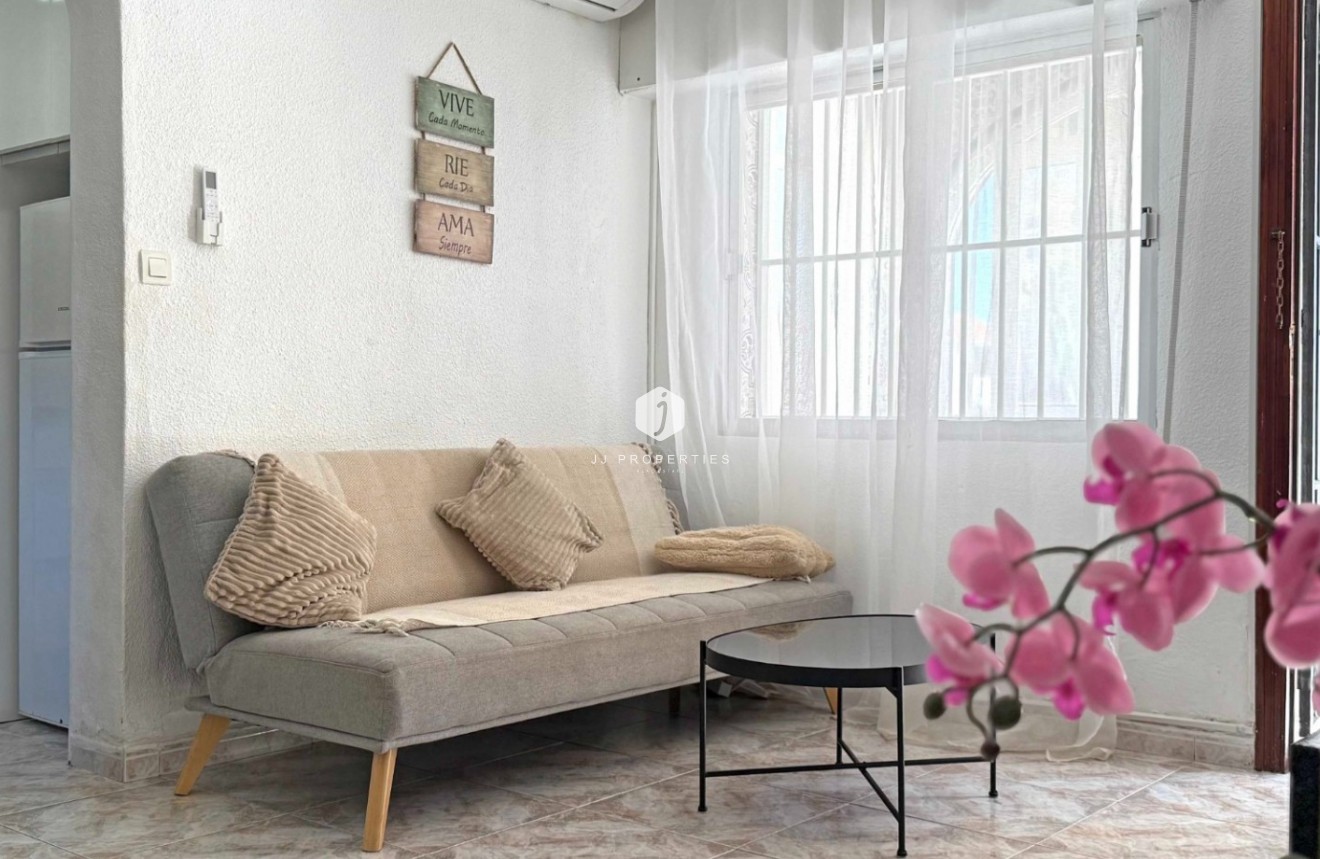 Tweedehands - Appartement / flat -
Torrevieja - Costa Blanca