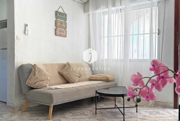 Tweedehands - Appartement / flat -
Torrevieja - Costa Blanca