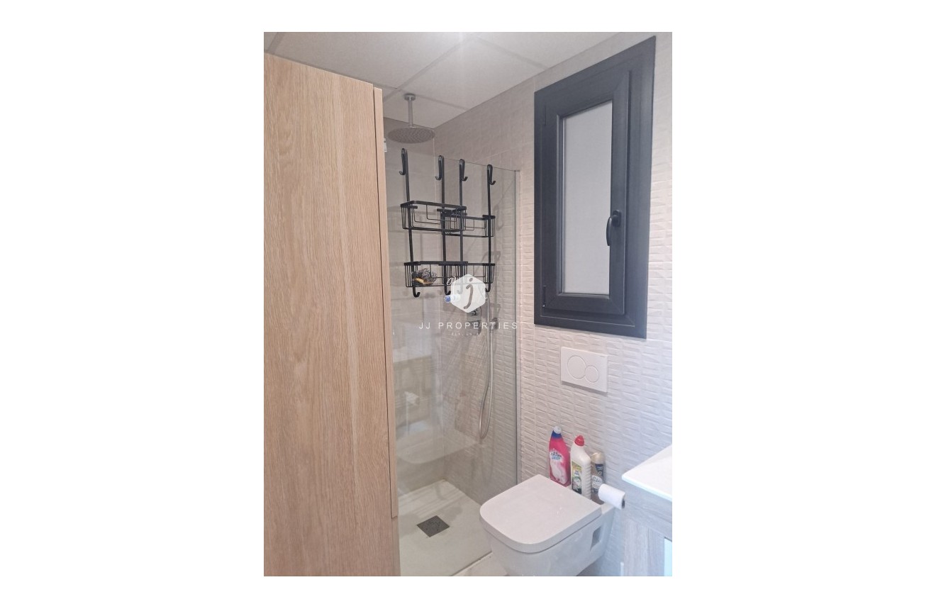 Segunda mano - Apartamento / piso -
Playa Flamenca - Costa Blanca