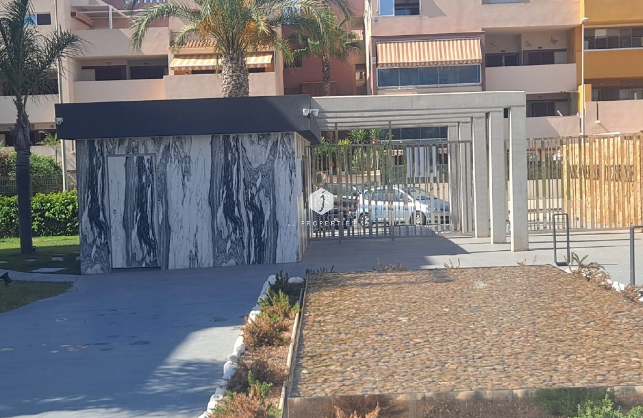 Segunda mano - Apartamento / piso -
Playa Flamenca - Costa Blanca