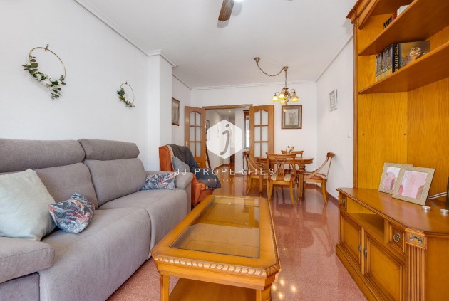 Tweedehands - Penthouse -
Torrevieja - Paseo maritimo