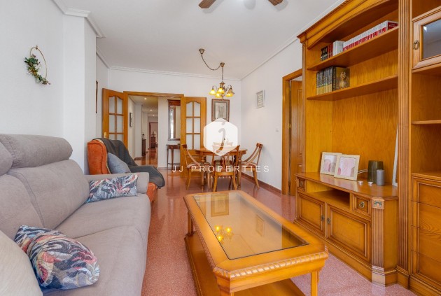 Tweedehands - Penthouse -
Torrevieja - Paseo maritimo